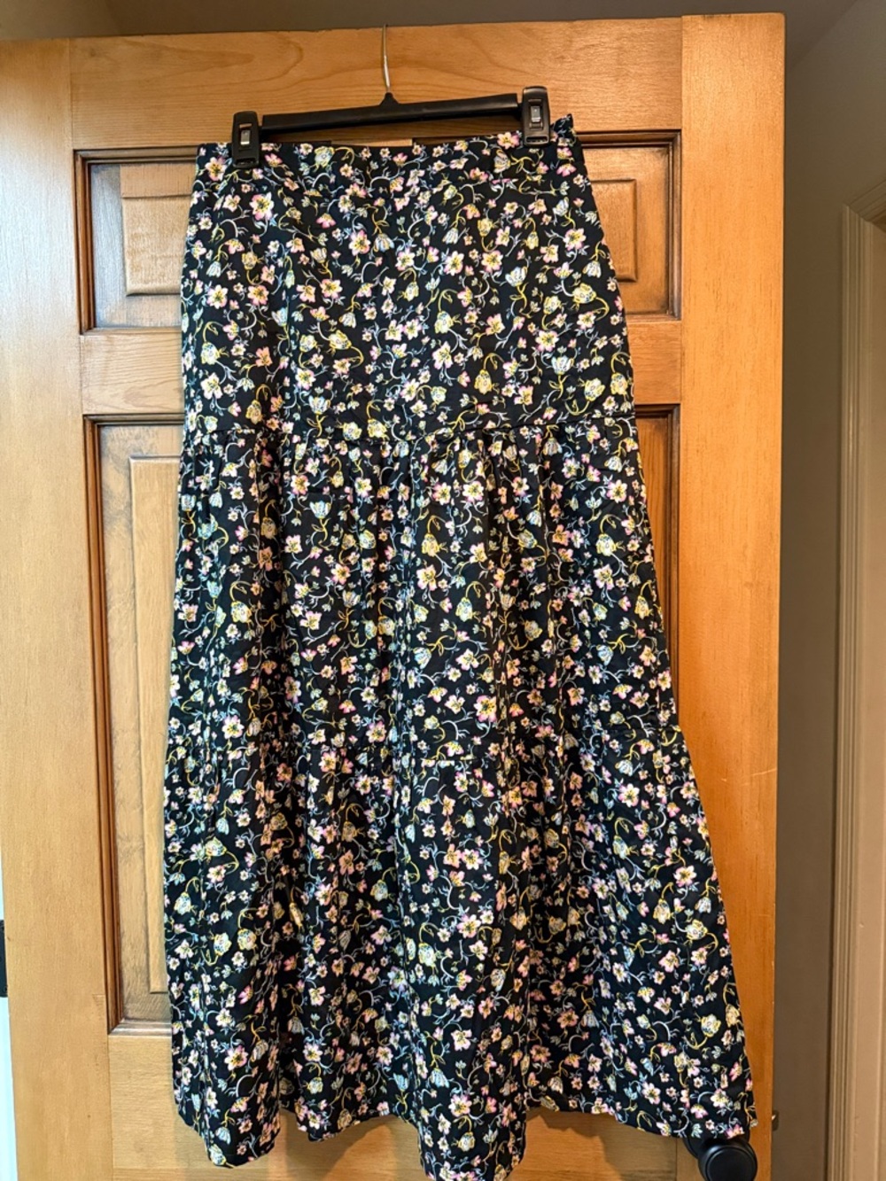 Who What Wear Black Floral Tiered Maxi Skirt